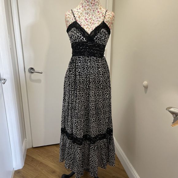 Papillon Dresses & Skirts - Papillon Womens Dress S Bohemian Sleeveless Maxi White Black V-neck Flowy